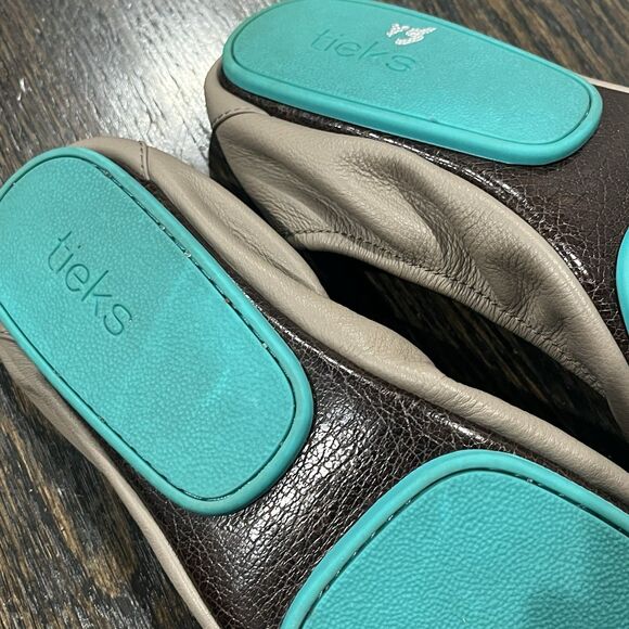 Tieks Ballet Flats Womens 9 Taupe Neutral Leather Slip On Travel Shoes Packable - Picture 8 of 8